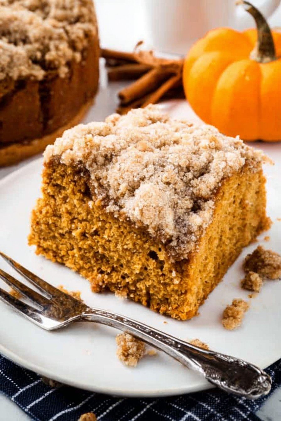 Pumpkin Coffee Cake Recipe with Crumble Topping